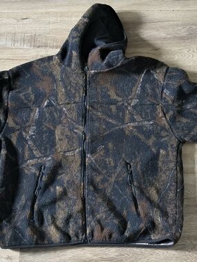 Aeropostale Men's Hooded Puffer Jacket in Black & Brown Camo